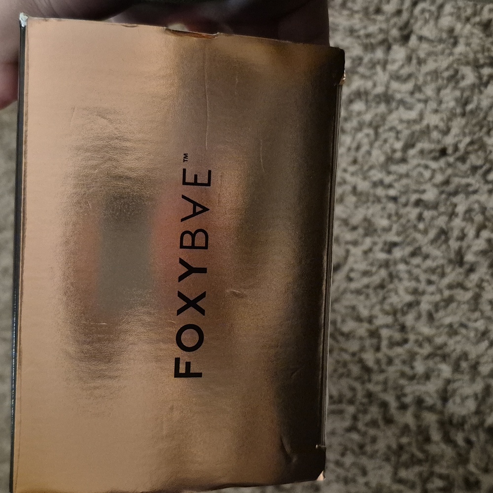 FoxyBae Rose Gold Blowout Dryer Brush - Picture 3 of 3